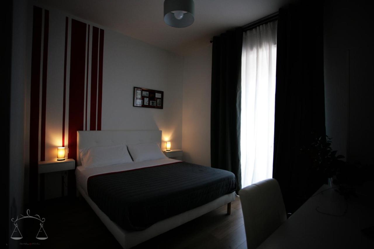La Libra Rooms 칼리아리 외부 사진
