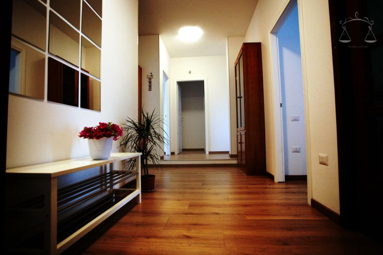 La Libra Rooms 칼리아리 외부 사진